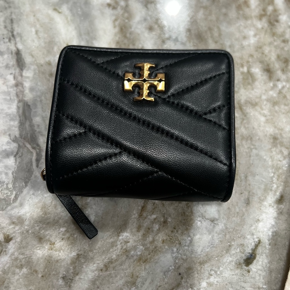 Tory Burch Kira wallet new condition